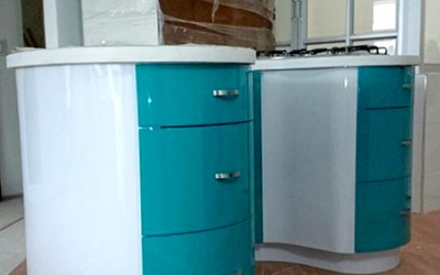 Cocinas integrales terminadas en pintura poliuretano