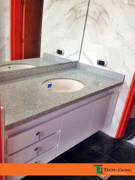 Cocinas Integrales realizadas en fórmica con diseño moderno.